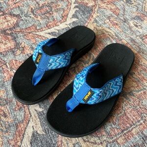 Boys Teva Flip Flops, Size 3, Like New!